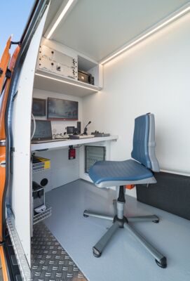 tv-combination-vehicle-control-room