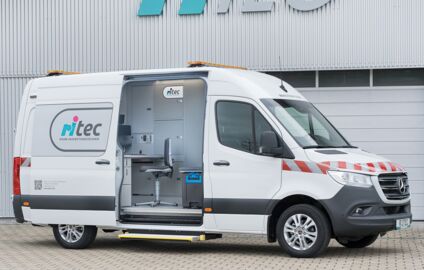 ritec-tv-fahrzeug-seitlich-regieraum