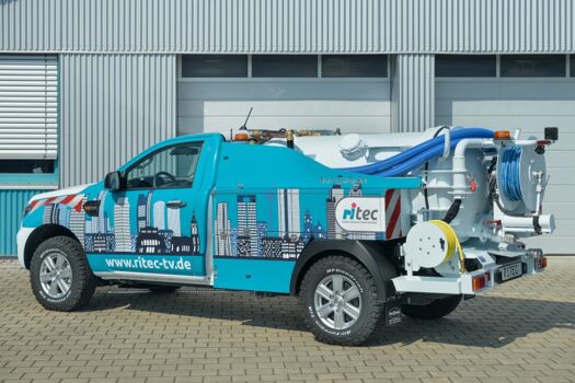 small-vacuum-and-flusher-vehicle-hydrocity